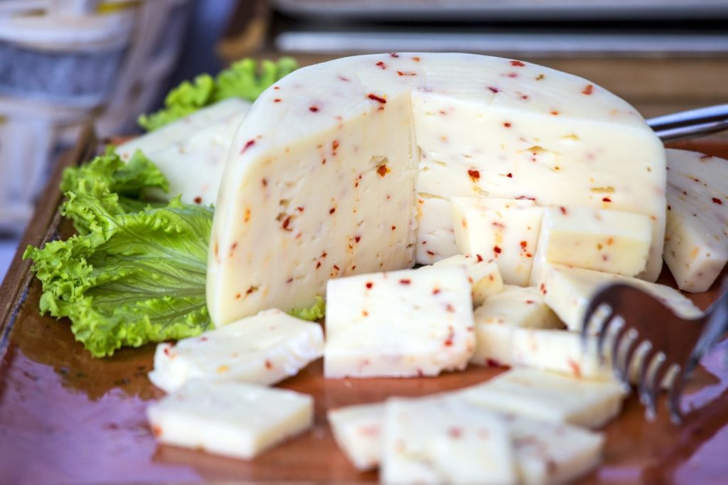 pepper jack cheese: A Flavorful, Nutritious Cheese Option