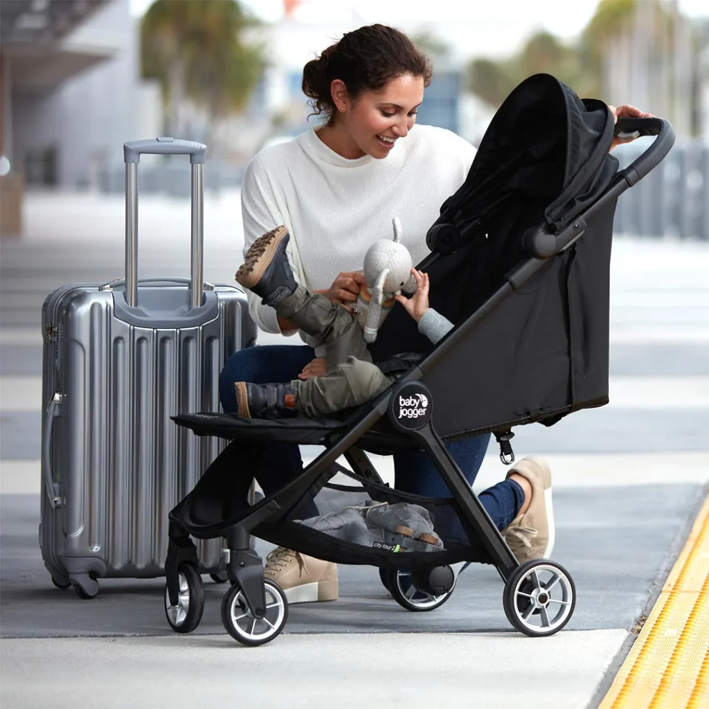 A Portable, Adaptable Pram: Baby Jogger City Tour 2